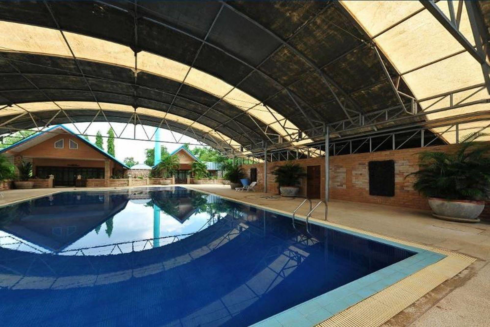 Chart Trip Resort Nakhonratchasima Exterior foto